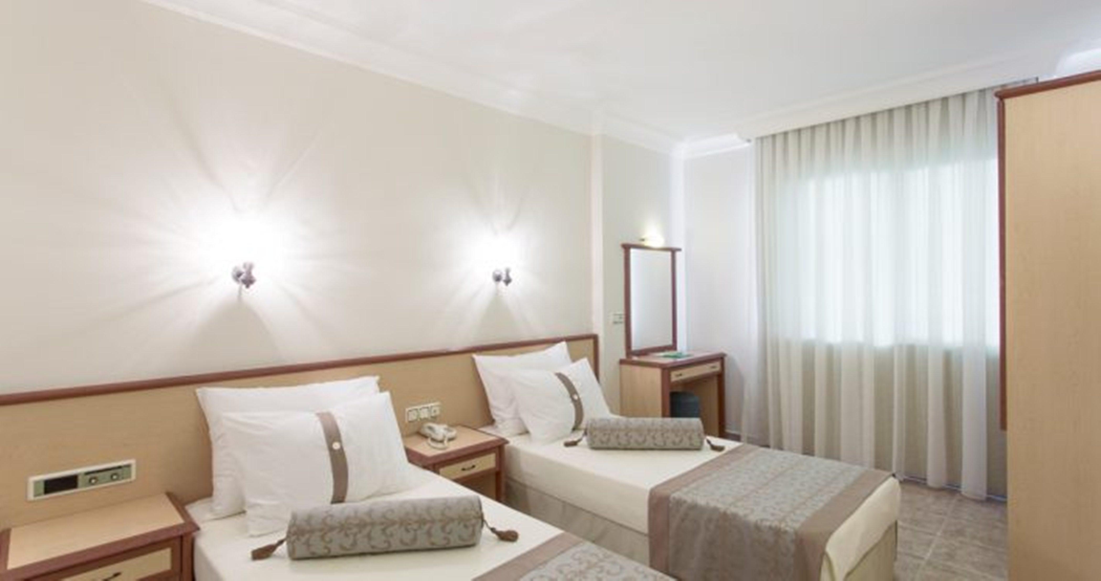 Villa Sunflower Hotel 阿拉尼亚 外观 照片