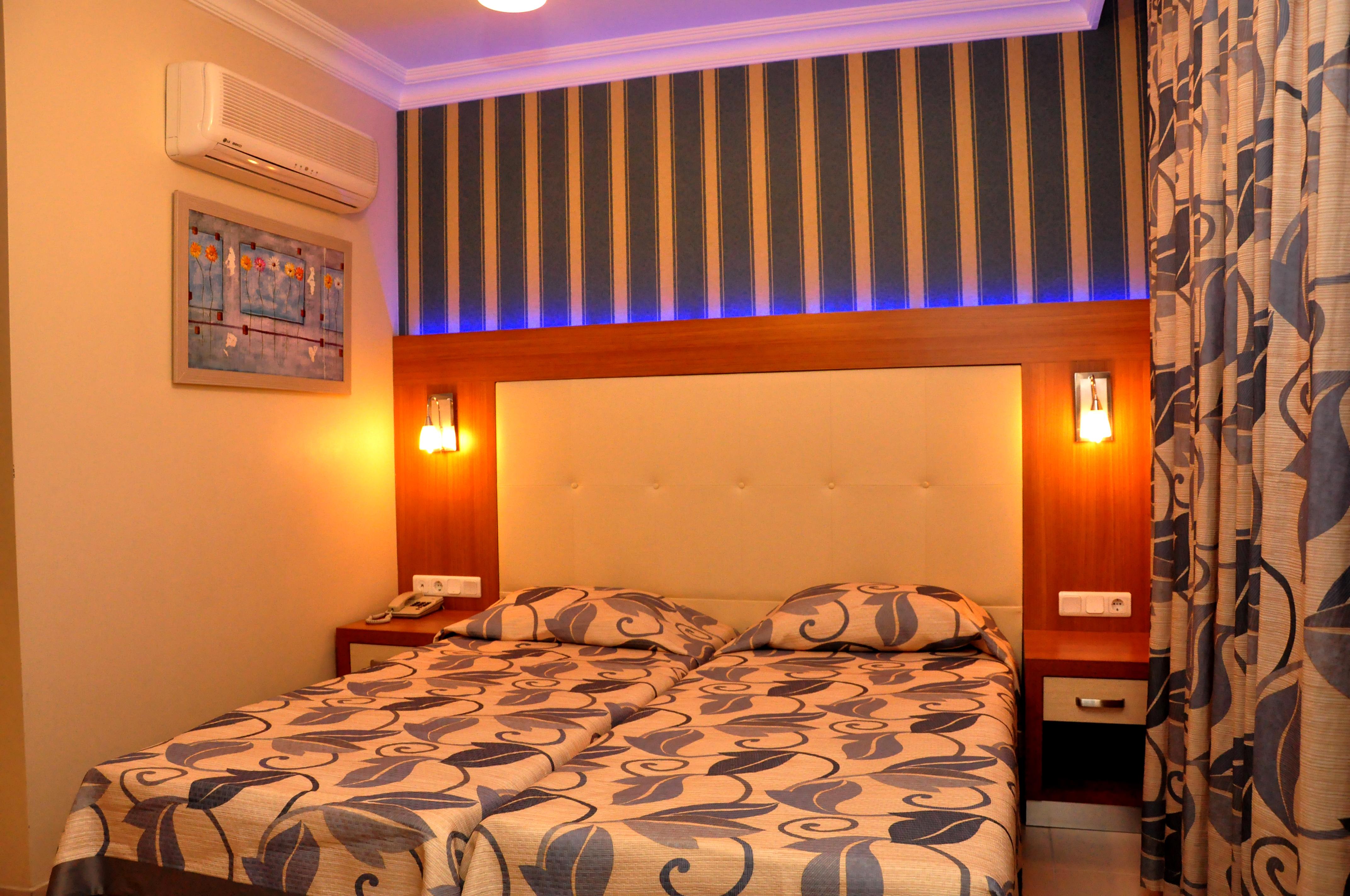 Villa Sunflower Hotel 阿拉尼亚 外观 照片