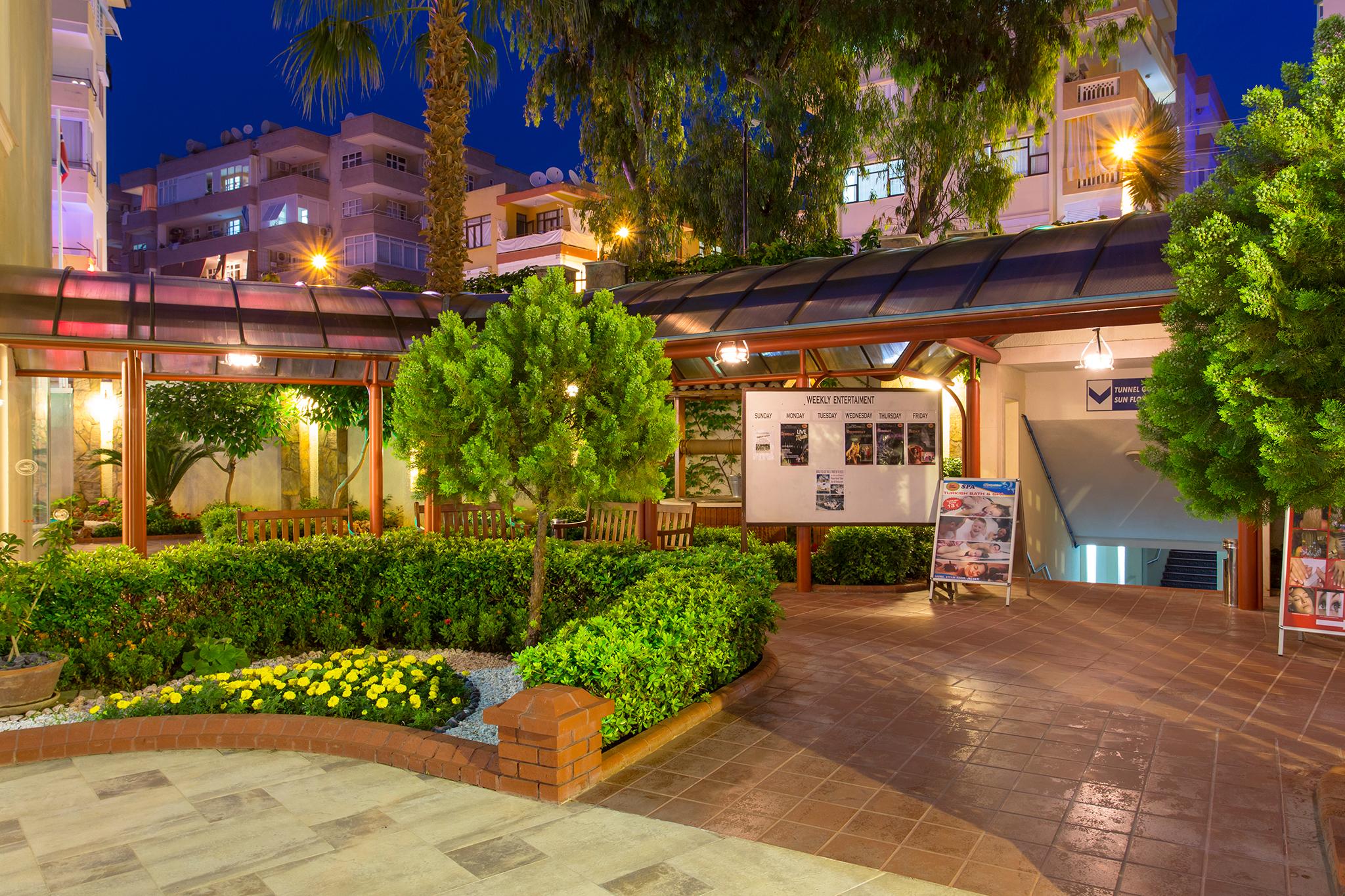 Villa Sunflower Hotel 阿拉尼亚 外观 照片