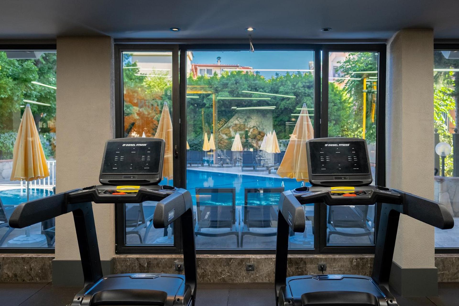 Villa Sunflower Hotel 阿拉尼亚 外观 照片