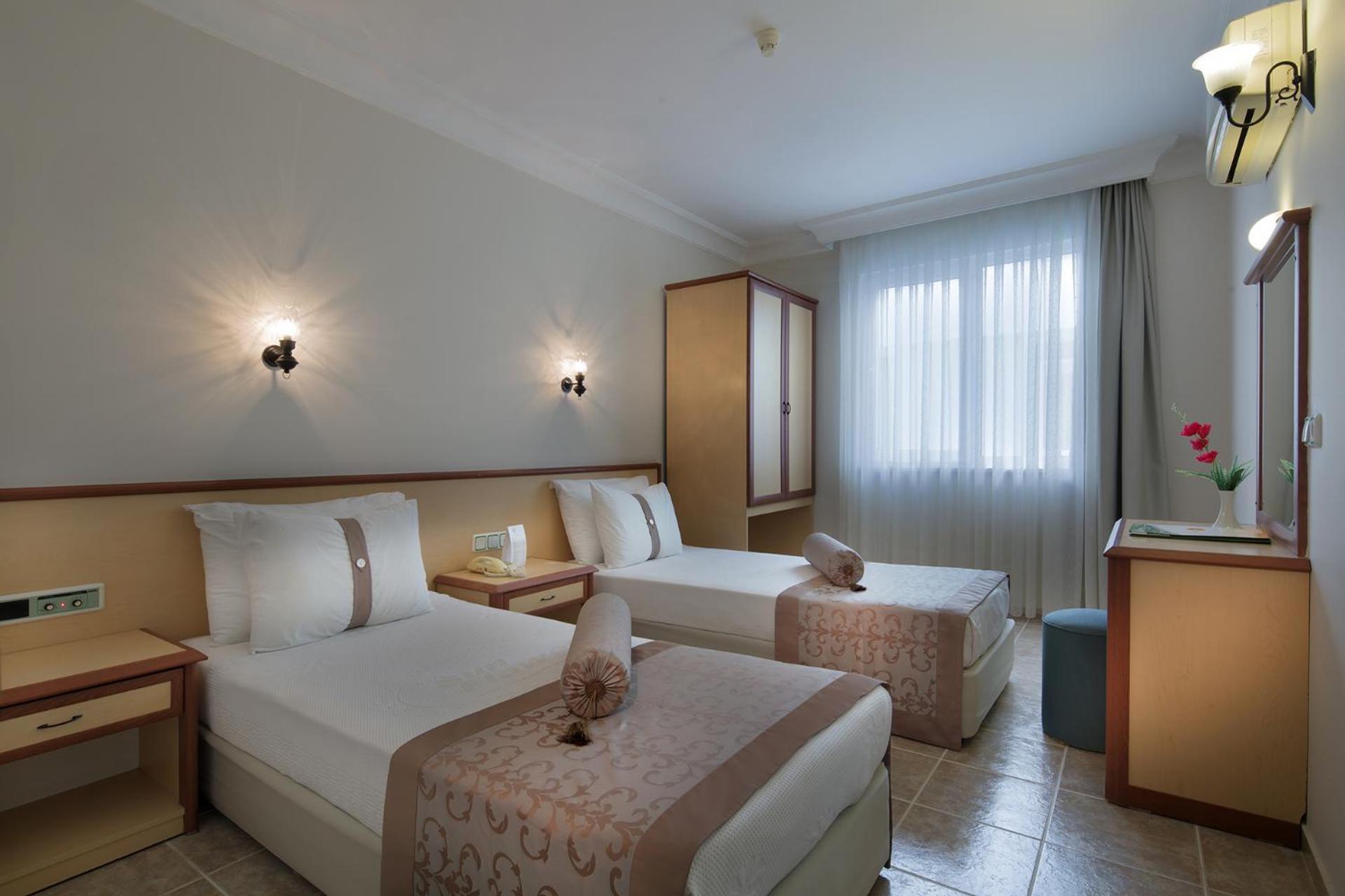 Villa Sunflower Hotel 阿拉尼亚 外观 照片